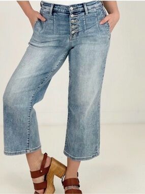 Judy Blue High Rise Wide Leg Crop Button Front Jeans Light Wash 13 31